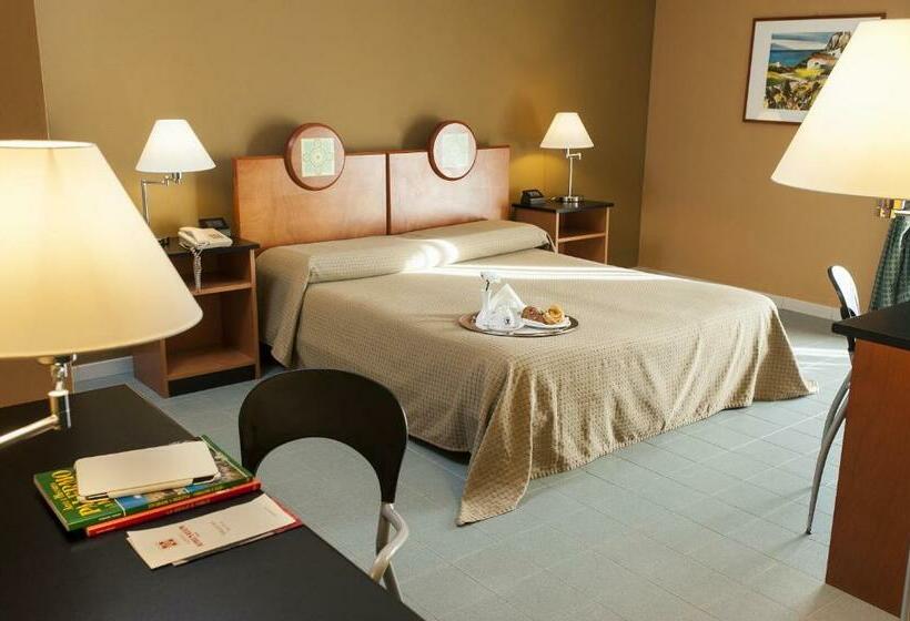 Номер Стандарт, Albergo Athenaeum