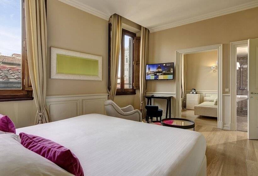 اتاق لوکس سه تخته, Grand Hotel Cavour