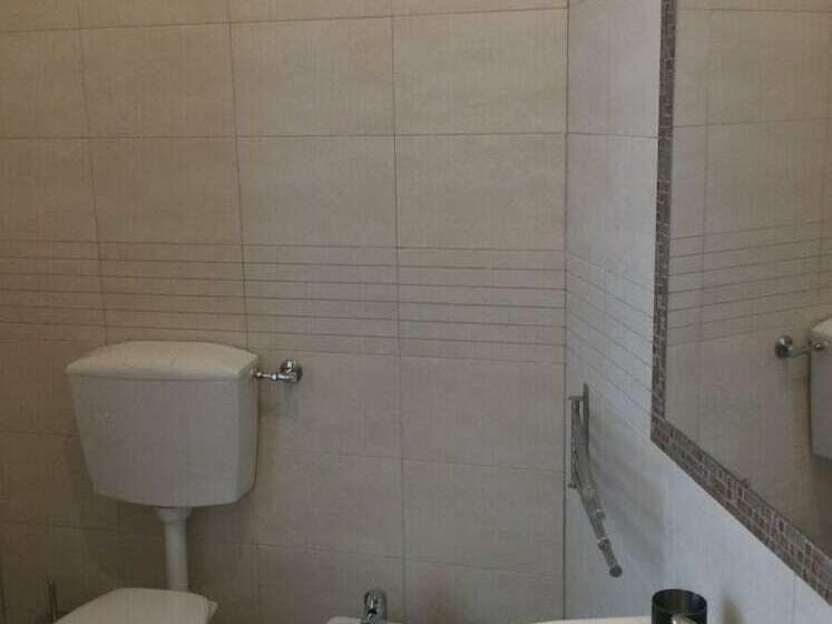 اتاق استاندارد سه نفره, Be Your Home   Guest House Fuori Dal Porto
