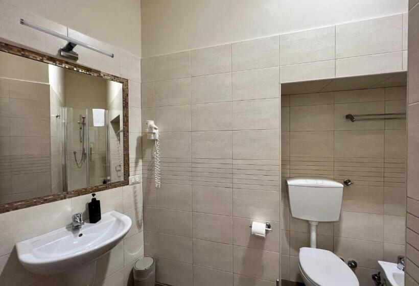 اتاق استاندارد سه نفره, Be Your Home   Guest House Fuori Dal Porto