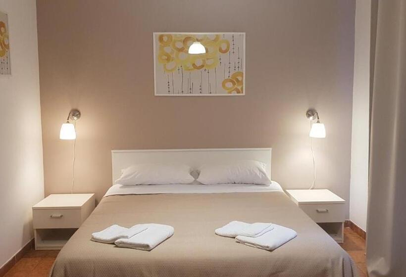이코노미 룸, B&b Mimosa