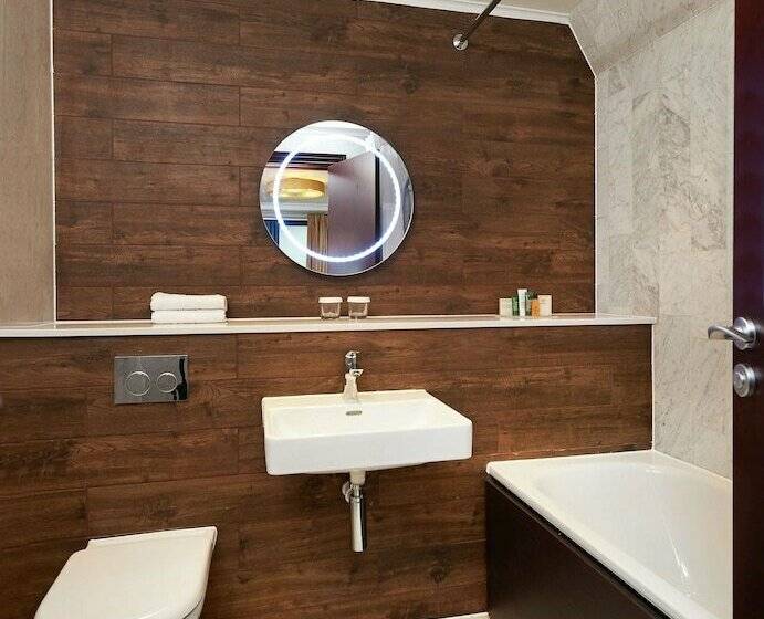 Номер Deluxe, Doubletree By Hilton  London  Docklands Riverside