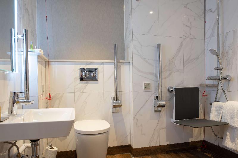 Номер Стандарт Адаптированный для Инвалидов, Doubletree By Hilton Stoke On Trent