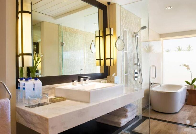 Номер Deluxe Вид на Бассейн, The Westin Resort Nusa Dua, Bali