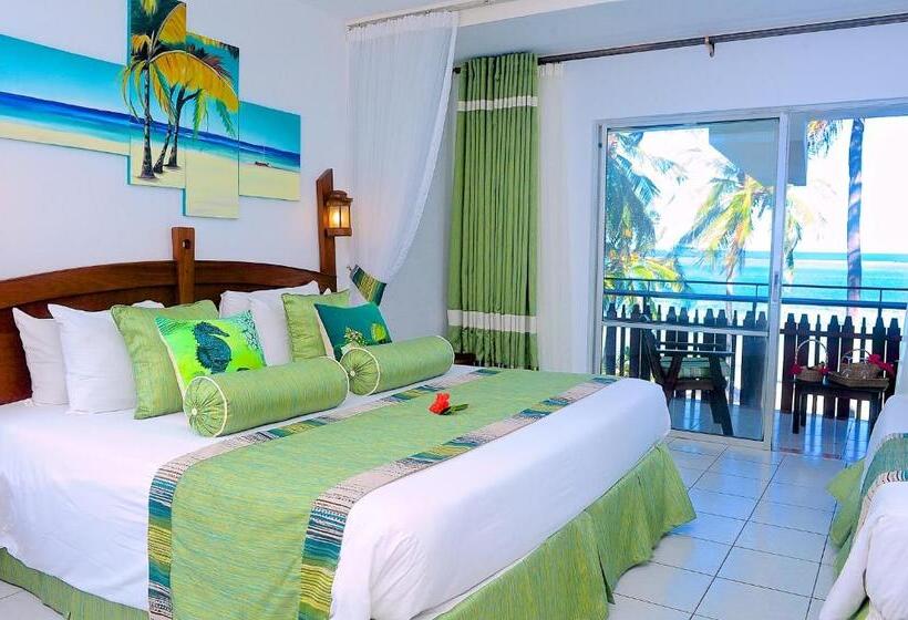اتاق سوپریور با چشم‌انداز دریا, Voyager Beach Resort