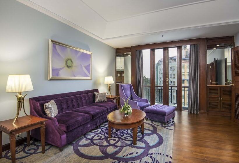Club Suite, Chatrium Royal Lake Yangon