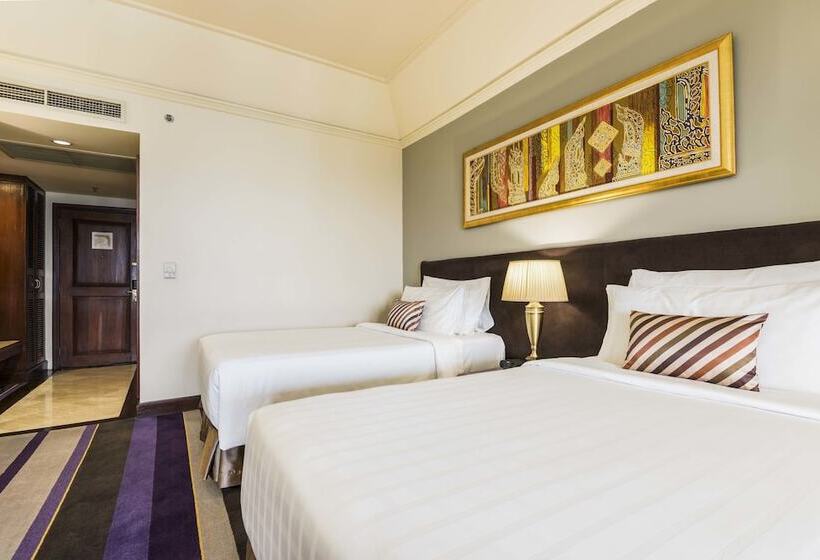 Deluxe Room City View, Chatrium Royal Lake Yangon