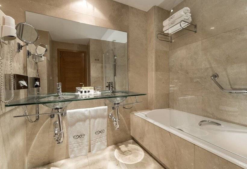 Habitación Triple Estándar, Exe Gran Hotel Almenar