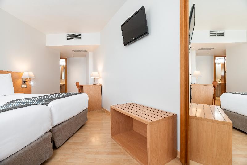 اتاق استاندارد سه نفره, Exe Puerta San Pedro