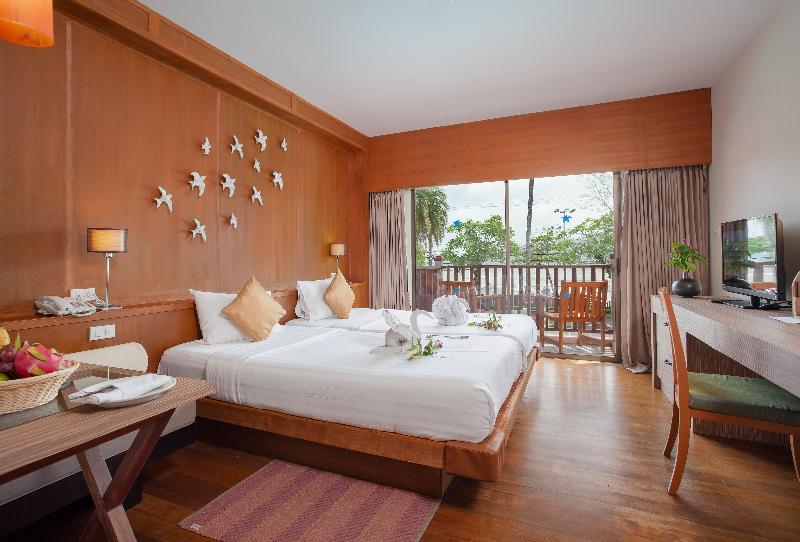 Номер Superior, Seaview Patong Hotel   Sha Plus