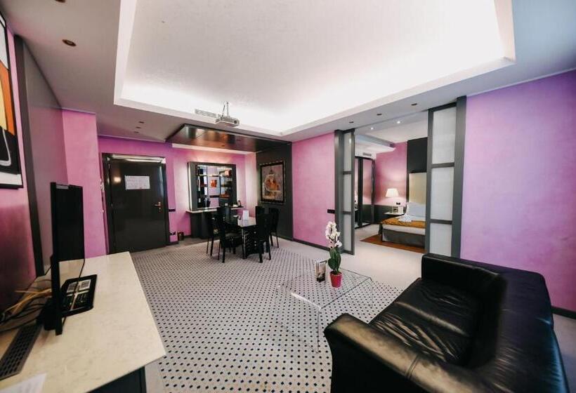سوییت جونیور, Shg Hotel Antonella