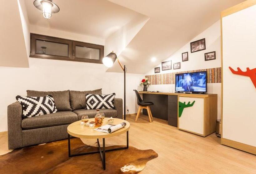 Family Suite, Complex Vazrozhdentsi