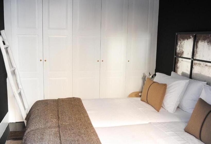 اتاق استاندارد چهار تخته, Mo House