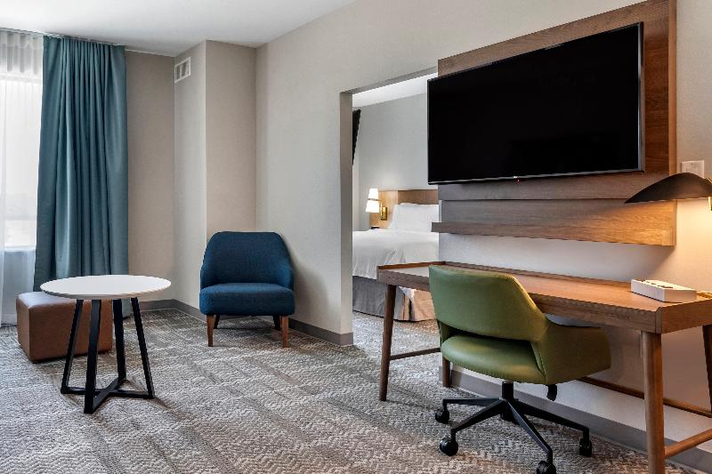 Люкс Кровать Кинг, Staybridge Suites Grand Prairie Near Epic Central, An Ihg