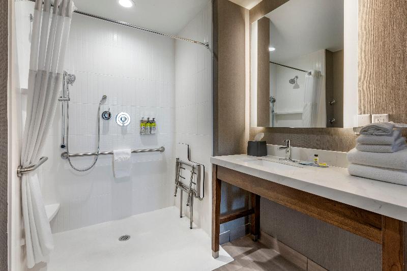Люкс Адаптированный для Инвалидов, Staybridge Suites Grand Prairie Near Epic Central, An Ihg