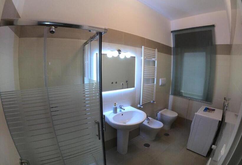Четырехместный Номер Стандарт, Caserta Royale Apartment
