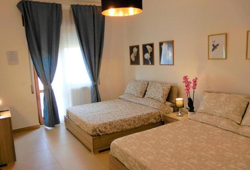 Четырехместный Номер Стандарт, Caserta Royale Apartment