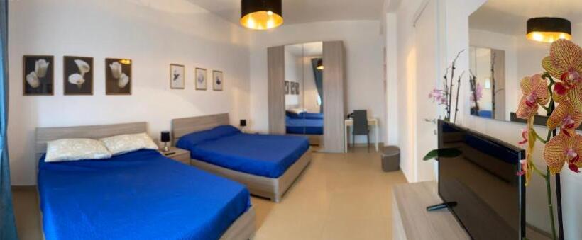 Четырехместный Номер Стандарт, Caserta Royale Apartment
