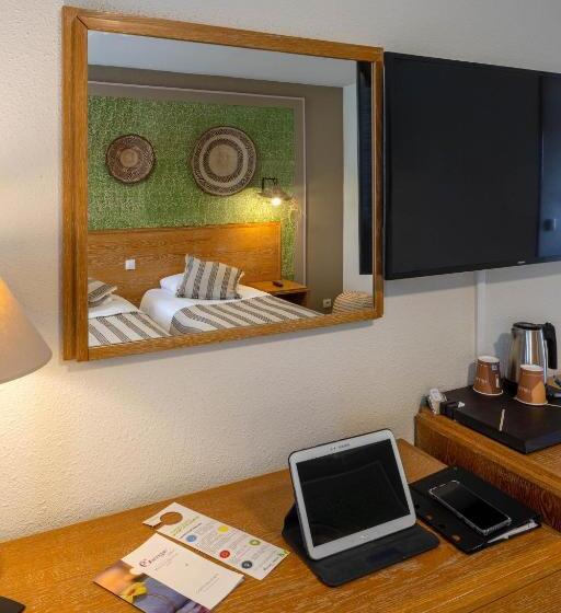 Классический Номер, Garrigae Manoir De Beauvoir Poitiers Sud   Hotel & Spa