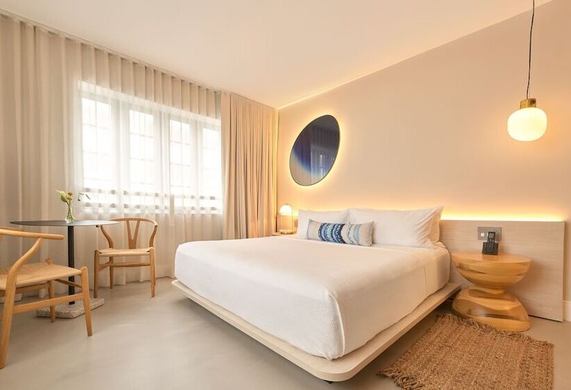 Standart Oda, Greystone   Adults Only