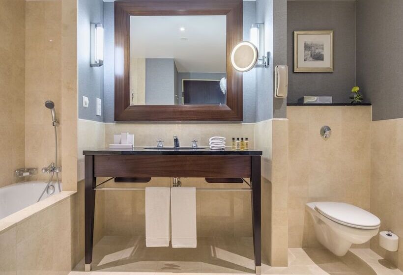 Люкс, Intercontinental Warszawa, An Ihg