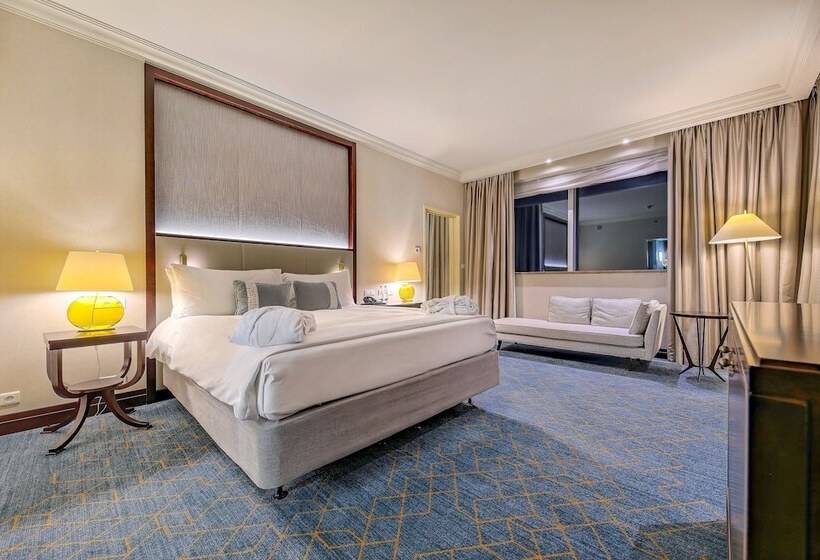Люкс, Intercontinental Warszawa, An Ihg