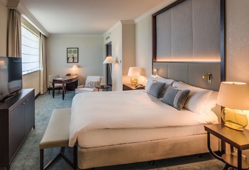 Классический Номер, Intercontinental Warszawa, An Ihg