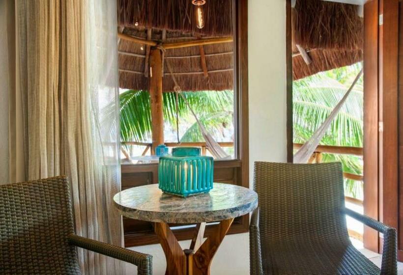 Standard-huone Puutarhanäkymä, Mahekal Beach Front Resort & Spa