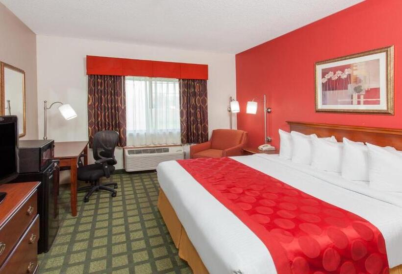 Номер Deluxe Кровать Кинг, Ramada Limited Decatur