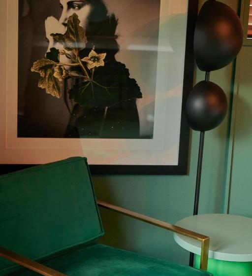 Полулюкс, The Central Private Hotel By Naumi Hotels