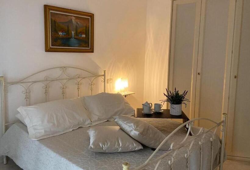 Quarto Estandar com Sacada, Cala Di Rio B&b