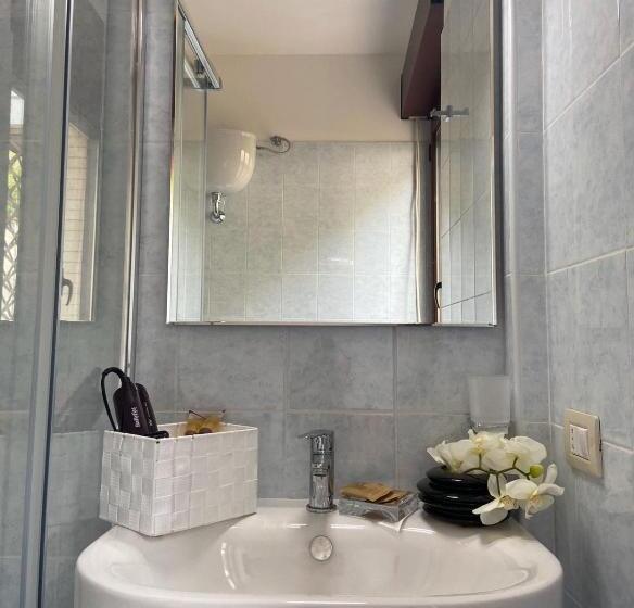 Quarto Quadruple Standart com Varanda, Cala Di Rio B&b