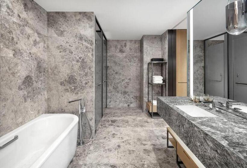 Номер Deluxe Кровать Кинг Вид на Город, Courtyard Taiyuan