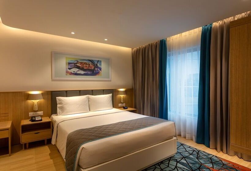 套房, Holiday Inn Express & Suites Bengaluru Old Madras Road, An Ihg