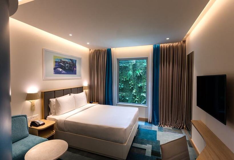 标准间带双人床, Holiday Inn Express & Suites Bengaluru Old Madras Road, An Ihg