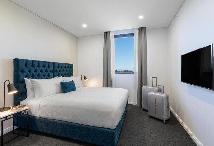 三卧豪华套房, Meriton Suites Coward Street, Mascot