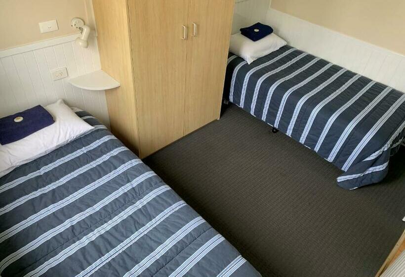 Номер Стандарт, Barrack Point Holidays