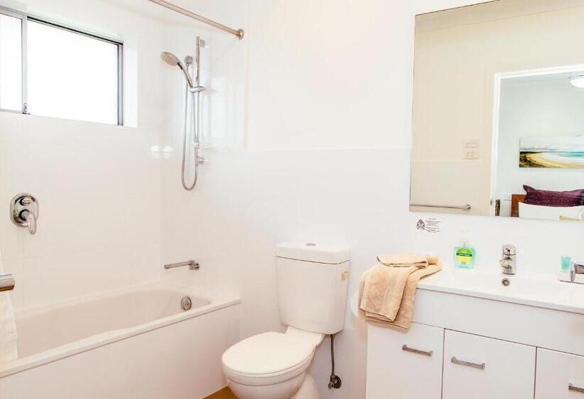 带花园景观的标准工作室, Coffs Jetty Bnb