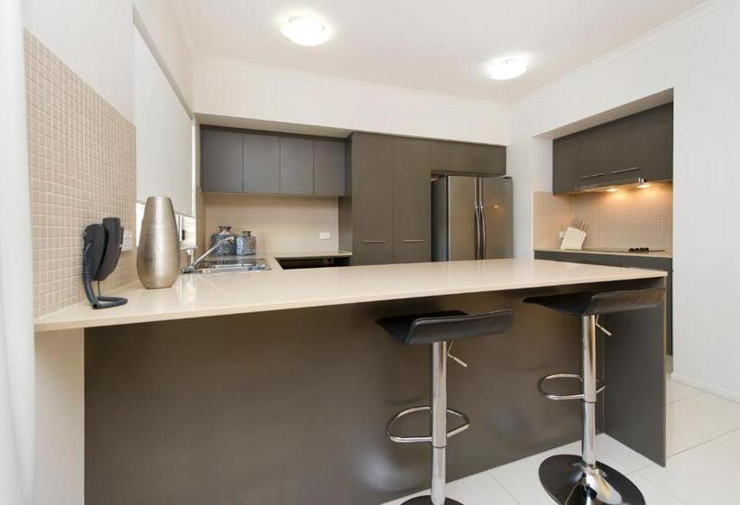 Апартаменты 2 Спальни, On The Bay Apartments