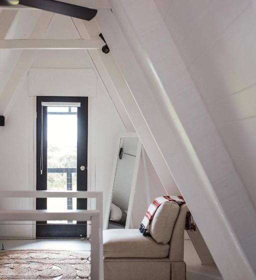Шале 1 Спальня, Esperance Chalet Village
