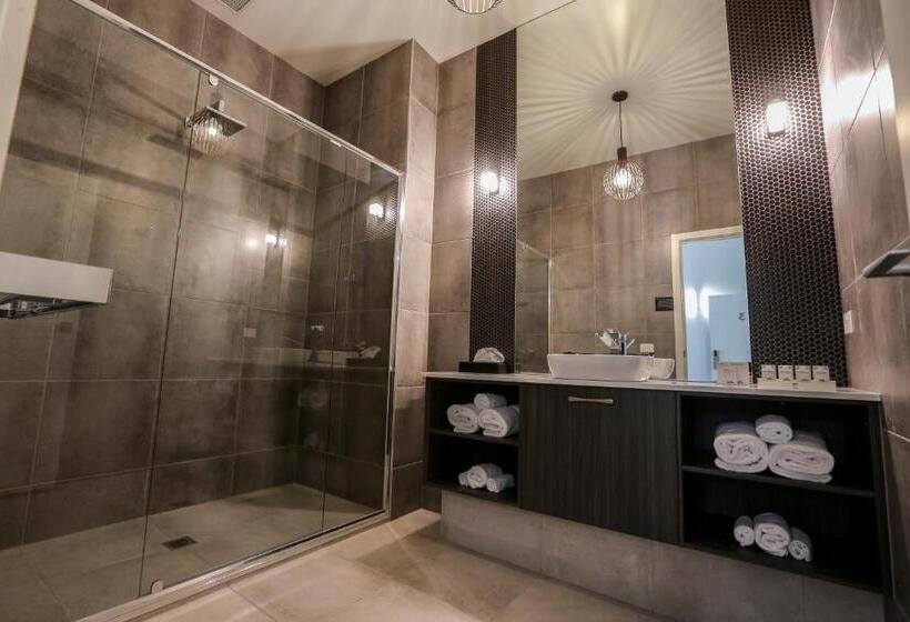 Апартаменты Ejecutiva 2 Спальни, Indulge Apartments  Cbd