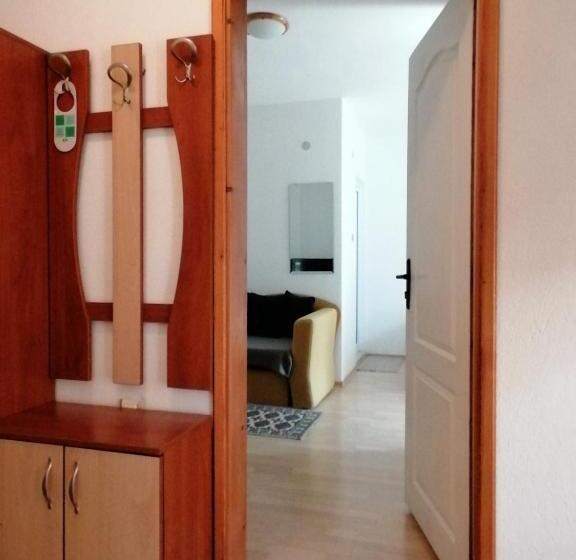 Апартаменты 1 Спальня, Guest House Sokratovi