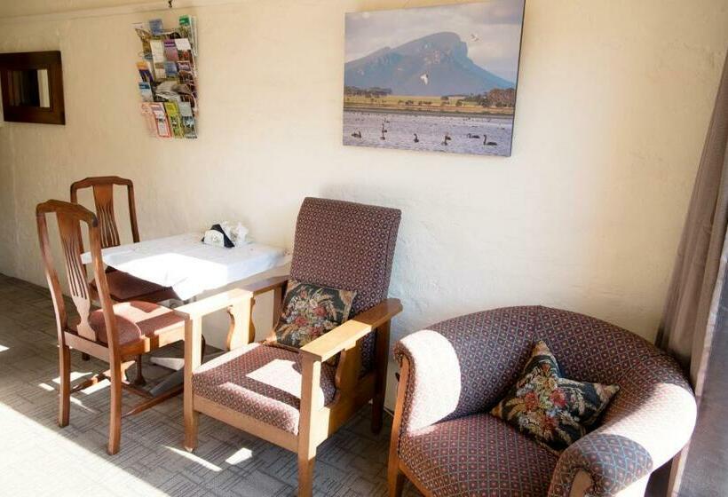 Номер Стандарт Вид на Сад, Pierrepoint Accommodation