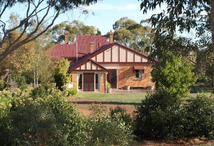 Номер Стандарт Вид на Сад, Pierrepoint Accommodation