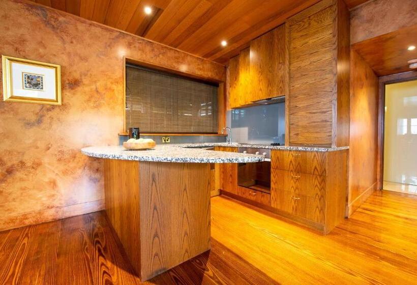 자쿠지 스위트, Rhyll Haven Luxury Getaway Apartments