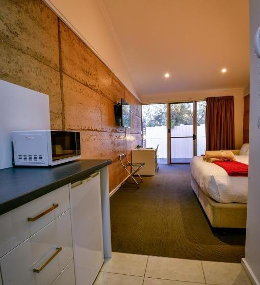 Номер Deluxe Кровать Кинг, Crossroads Ecomotel