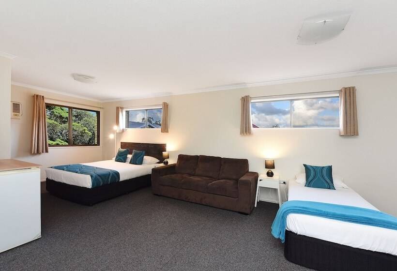 패밀리 룸, Motel In Nambour