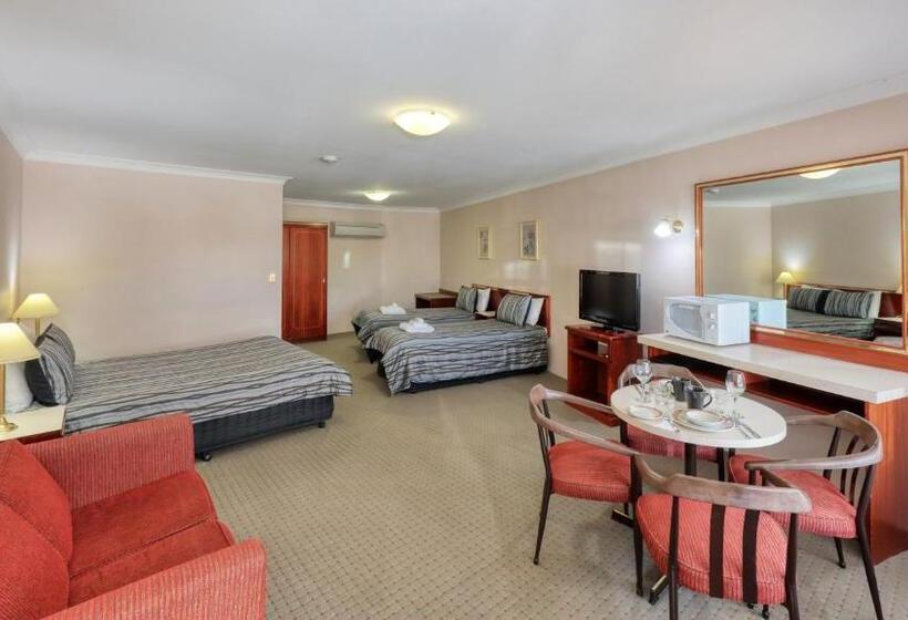 Семейный Номер, Southern Comfort Motor Inn