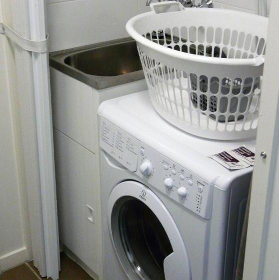 침실 2개 아파트, Monterey Apartments Moranbah