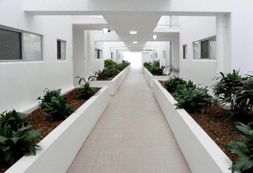 침실 3개 아파트, Monterey Apartments Moranbah